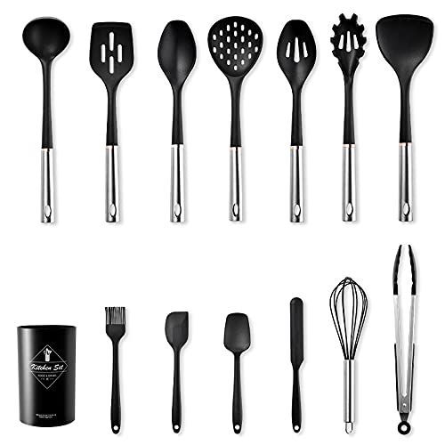 Ustensiles de cuisine en silicone pour cuisiner et pâtisser en famille le dimanche