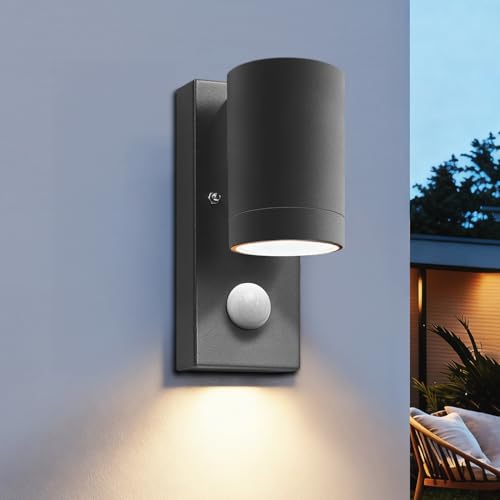Lámpara de pared exterior impermeable IP65 que ilumina accesos automáticamente