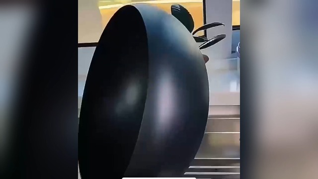 Wok japonés de hierro fundido con tapa y espátula miniatura 7