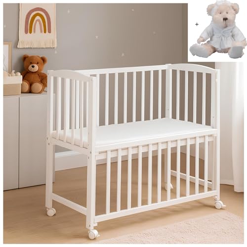 Baby Delux Baby Beistellbett weiß 90x40 cm Babybett Stubenwagen höhenverstellbar mobil mit Rädern und Matratze inkl. Kuscheltier Teddy