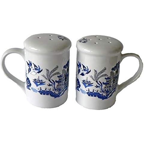 Blue Willow Pattern Salt and Pepper shakers. Blue Willow Pattern Design Large Salt and Pepper shakers (Pair) Cover