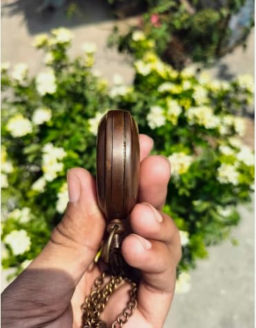Brújula de bolsillo marina antigua con diseño de ancla y timón miniatura 7