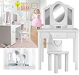 Fantastica Specchiera in legno per le bambine più vanitose ! La specchiera è estremamente compatta, caratterizzata da una solida struttura in legno, con un design moderno e colori sicuri ed atossici, tutti i materiali utilizzati sono sicuri ed omologati. Kit completo specchiera+sgabello-sedia!!!