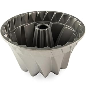 Nordic Ware Kugelhopf Bundt Cake Pan, 9 x 9 x 5.125, Gray Nordic Ware Kugelhopf Bundt Cake Pan 9 x 9 x 5125 Gray
