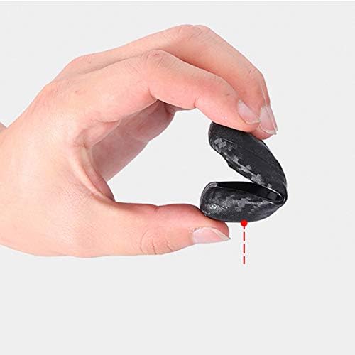 Miniatura 6 de ROYALFOX (TM Luxury 3 Botones Soft Carbon Fiber Flip Remote Key Fob Funda para Audi A1 A3 A4 A5 A6 Q2 Q3 Q7 TT S3 R8 Accesorios, con llavero (fibra