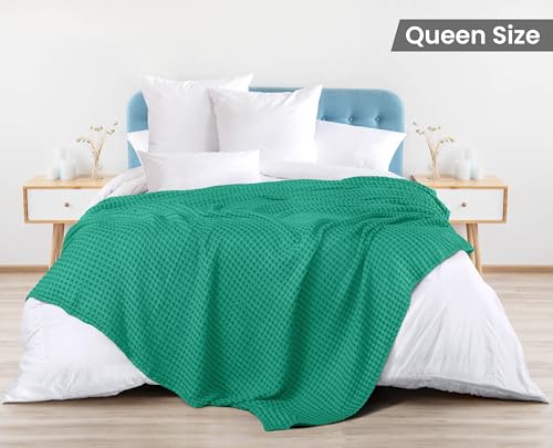 Image of Utopia Bedding 100% Cotton Waffle Weave Blanket Queen Size for Bed - Lightweight, Breathable Summer Blankets Soft and Cozy, Gifts for Women Home Room Decor (Emerald Green, 90x90 Inch)