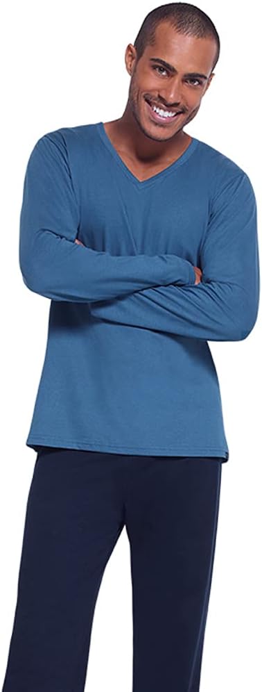 Conjunto de pijama Gola V LupoMasculino em promoção! Veja a oferta e mais achadinhos de Moda íntima Hoje é o melhor dia para comprar Conjunto de pijama Gola V LupoMasculino com aquele preço maroto! Promoção! Aproveite a oferta!