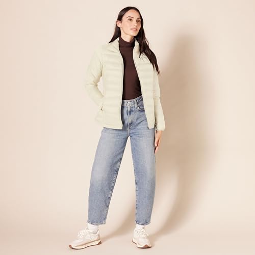 image for Amazon Essentials Women's Lightweight Long-Sleeve Water-Resistant Pack