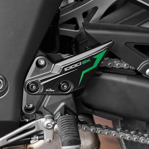 Resin Bike naklejki moto kompatybilne z Kawasaki Ninja 1000 SX 2024. Ochrona motocykla: naklejki na battitacco, odporne na uderzenia i zarysowania. Para naklejek 3D żywicznych, wykonanych we Włoszech