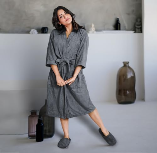Image of Sassoon Venir Microfiber Bathrobe With Slippers for Men & Women, Unisex Luxury Bathrobe Towel, Spa Robe Combed (Pack of 1) - Stormdust Color