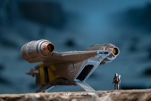 Star Wars™ Micro Galaxy Squadron Razor Crest - 7-inch Vehicle with 1-Inch Micro Figure Accessory
