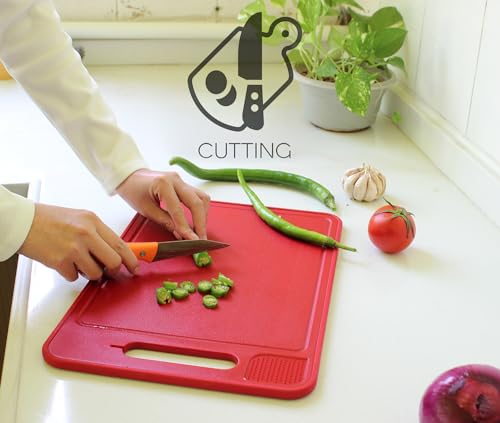 Tabla de cortar rectangular Funday de plástico rojo con mango incorporado y ranura para jugos, multifuncional con afilador y rallador miniatura 3