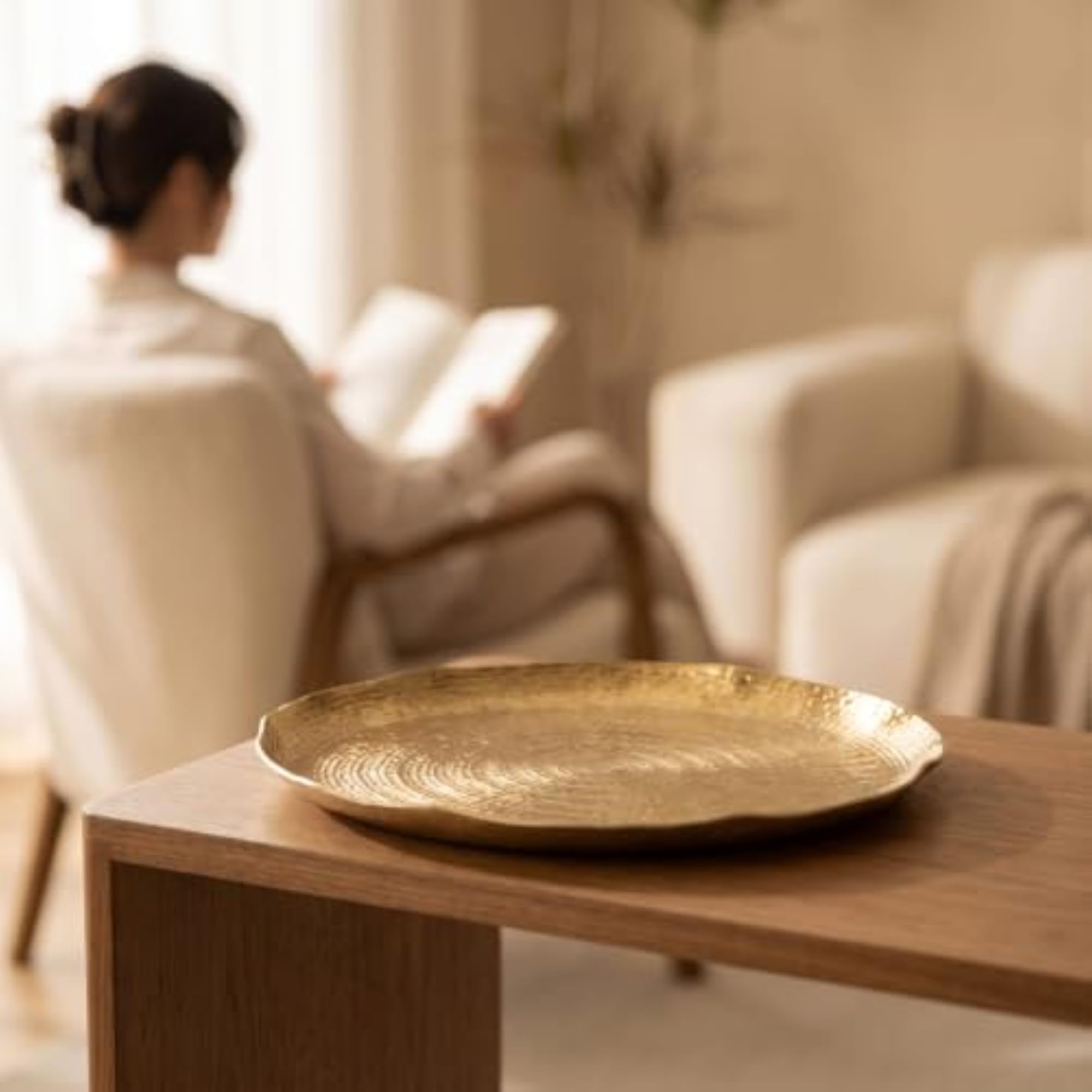 Ribbed Aluminum Decorative Tray for Console Table