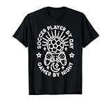 Photo Gallery soccer player by day gamer by night - videogiochi fan gaming maglietta Photo Gallery soccer player by day gamer by night - videogiochi fan gaming maglietta