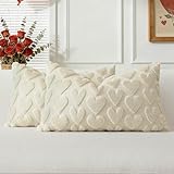 Matériau doux et chaud : ces housses de coussin en forme de cœur pour la Saint-Valentin sont fabriquées à partir de laine synthétique moelleuse qui offre un toucher doux et un aspect luxueux, et le dos est en velours. Apporte confort et chaleur à votre décoration d'intérieur