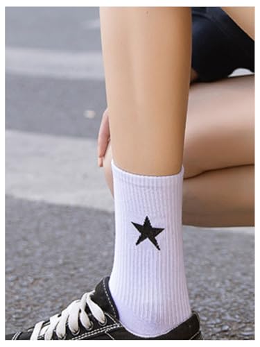 Verdusa Women's 2 Pairs Checkered Mid Calf Socks Vintage Graphic Printed Crew Socks4