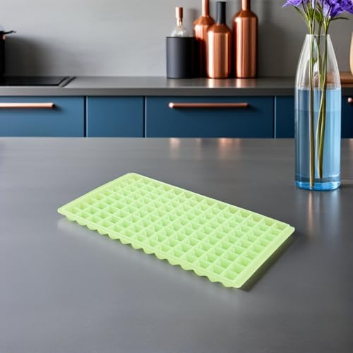 Molde mini cubitera de hielo 96 cavidades para fiestas miniatura 4