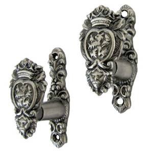 Treasure Gurus Medieval Lion Head Hooks Set