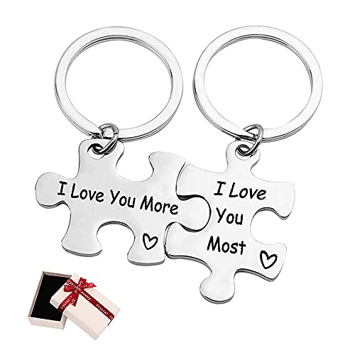 Xihuimay Lot de 2 porte-clés assortis pour couple avec inscription « I Love You More I Love You More I Love You Most » Cover