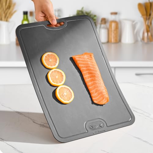Gintan Flexible TPU Chopping Board, BPA Free with Knife and Juice Groove, Scratch-Resistant Flexible Chopping Boards for Kitchen, Dishwasher Safe, Easy Grip Handle, Non-Slip (Dark Gray) - Image 4