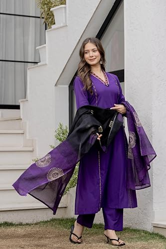 Image of MEERA FAB Women Floral Printed Pure Cotton Straight V-Neck Kurta with Palazzos & Dupatta