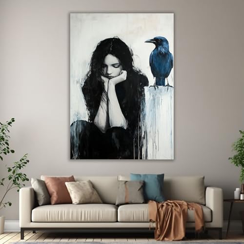 Femme Oiseau Bleu toile géométrique TERUEA contre mur impersonnel