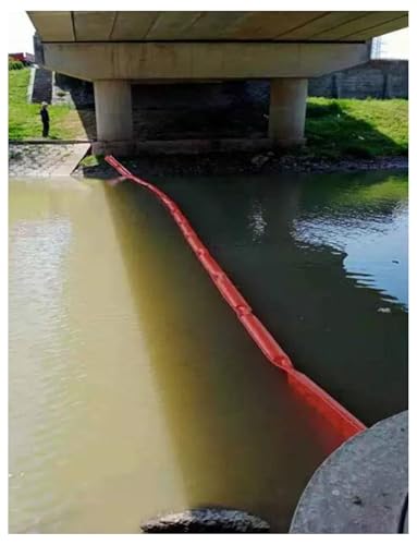 Intervention d'urgence anti-pollution grâce au boom flottant pour déversements