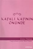  Kapali Kapinin Onunde