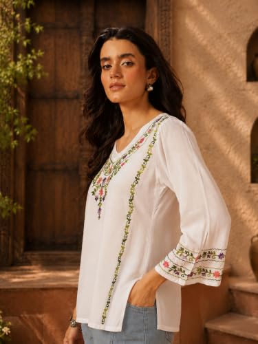Image of QAZMI Women's Amina Kashmiri Embroidered V-Neck Short Kurti