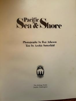 Pacific sea & shore (Panorama collection)