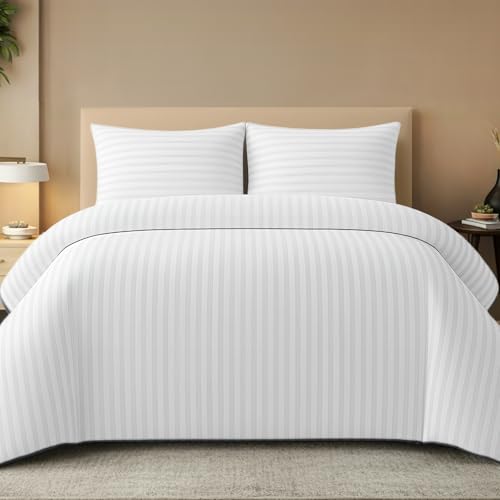 Pamposh Geprägte Satin-Streifen Bettwäsche 135x200 cm – 4-Teiliges 2 Bettbezug Set Mit 2 Kissenbezügen 80x80 cm, Weiche & Atmungsaktive Satin-Bettwäsche, Pflegeleicht & Elegant