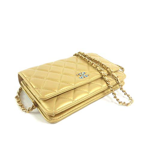 CHANEL（シャネル）『チェーンウォレットラムスキン』