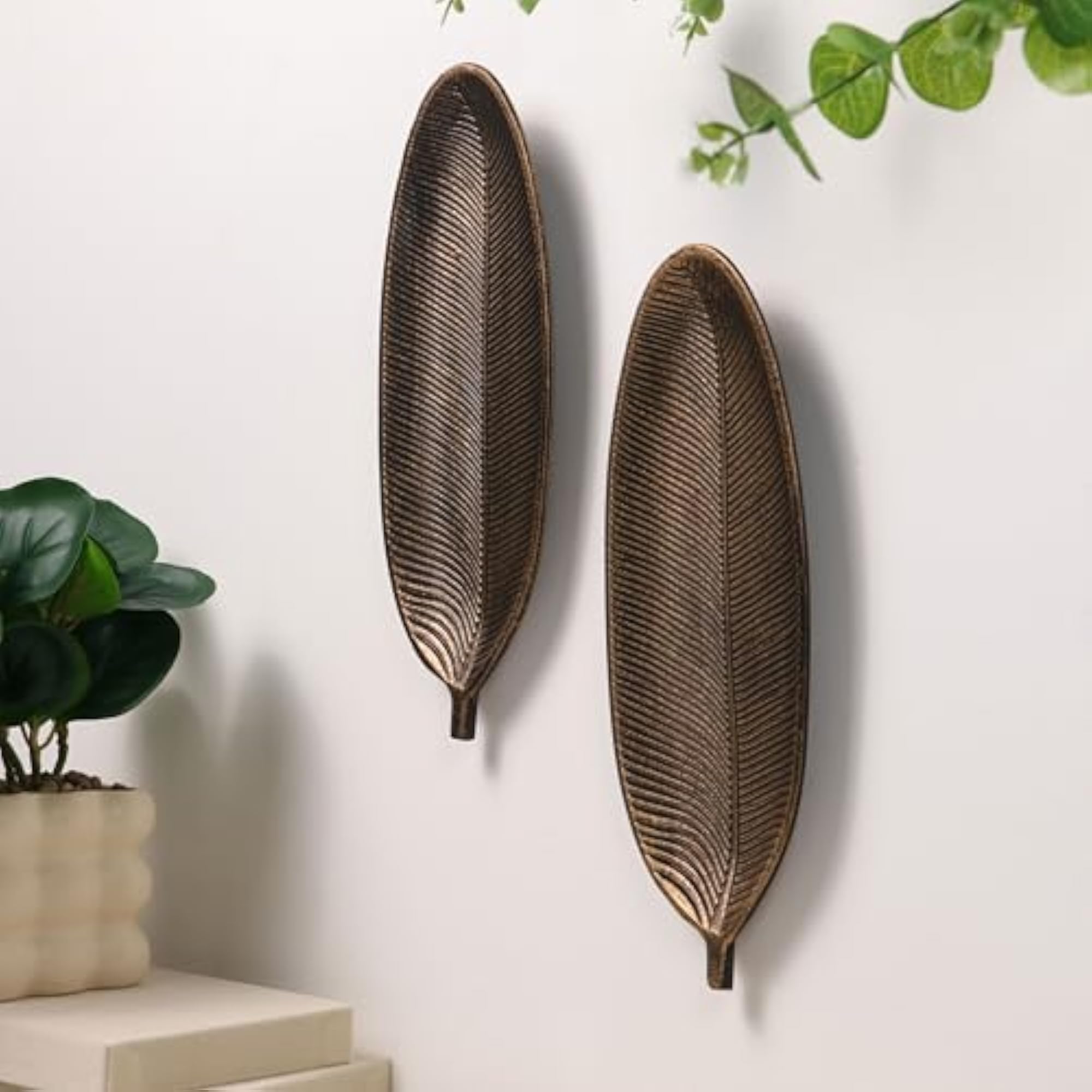 Wooden Tray for Decoration, Leaf Shape Wall Décor, Pack of 2