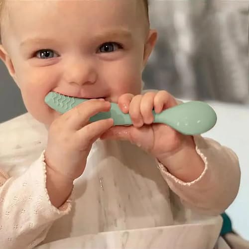 Meleni Baby 4'lü Silikon Beslenme Seti - Silikon Mama Önlüğü Kulplu Bardak Mama Kaşığı Vakum Tabanlı Tabak Yeşil - Görsel 6