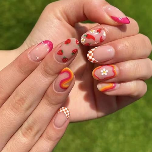 20 Juicy Strawberry Nails for a Sweet Summer Mani 13 N/A