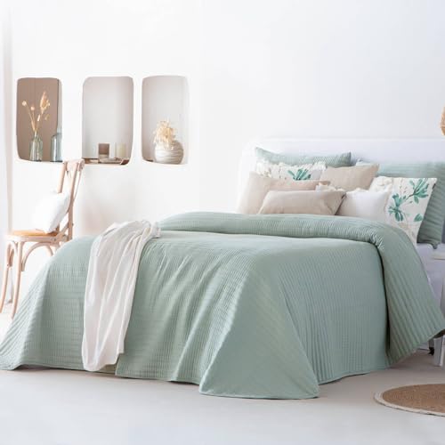 Antilo Colcha bouti de Entretiempo con Acolchado Fino Linette   Cama 200 cm (300x270)   Color Verde. Tejido de poliéster y algodón. Incluye Funda(s) de cojín de 50x70 cm.