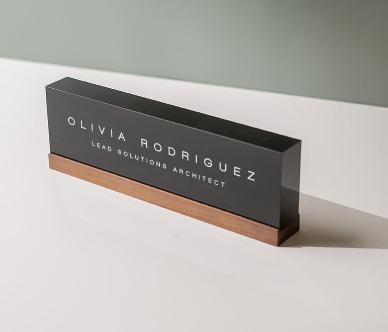 MUUYUN Personalized Acrylic Name Block w/Wooden Base (Design...