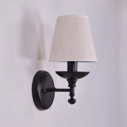Lámpara de pared E14 para solucionar la falta de luz en mesitas de noche y escritorios 3