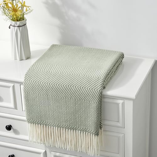 El Mejor Listado de Mantas para cama del mes. 44 CREVENT - Manta de Cachemira sintética, Tejido clásico a Cuadros con borlas, Ligera, Transpirable y cálida, para sofá, sofá Cama, decoración del hogar, 127 x 152 cm, Verde