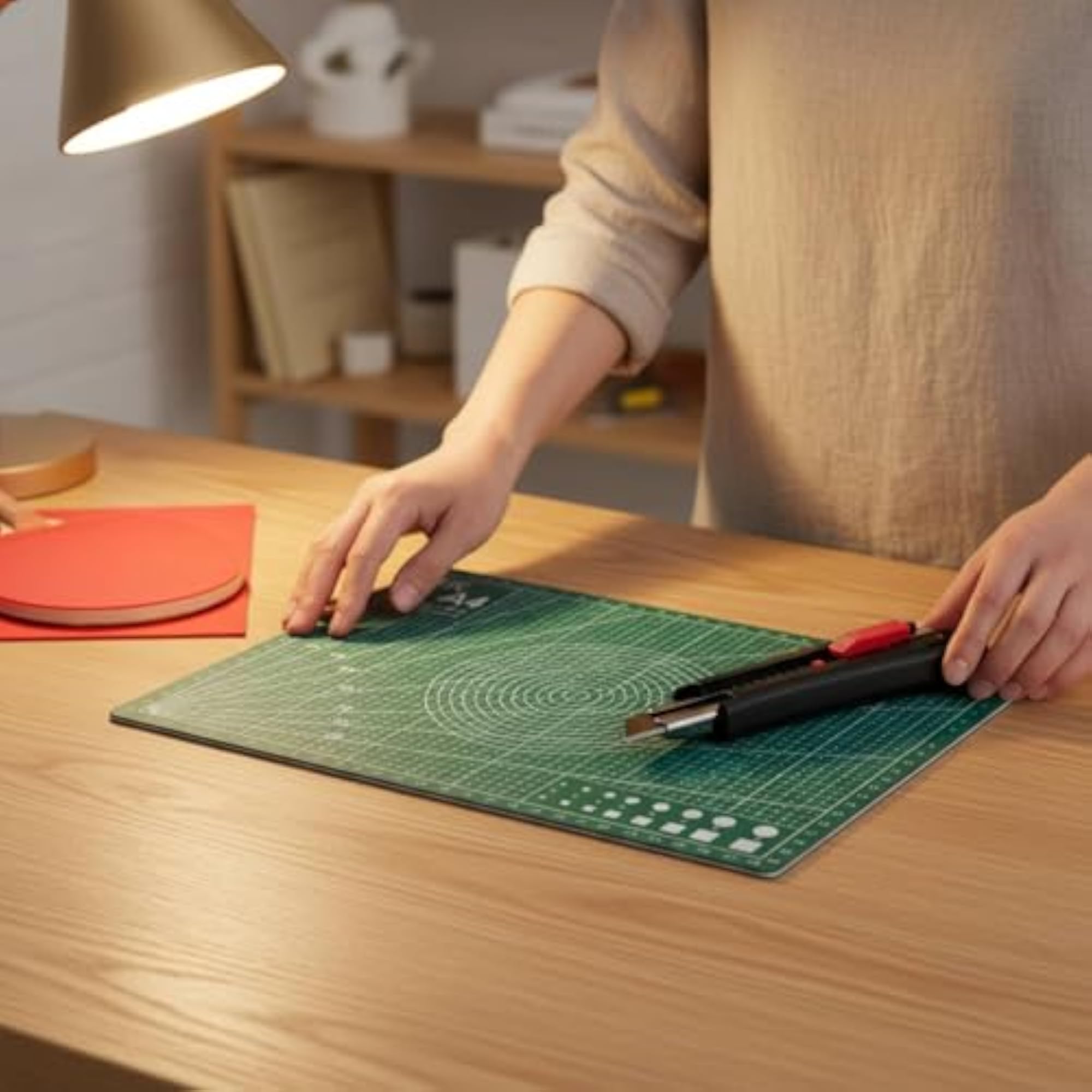 Rotating Table Tennis Cutting Platform, Black Mat