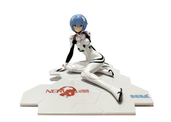 Amazon.co.jp: エヴァ モノ 綾波レイ フィギュア 限定品 : ホビー