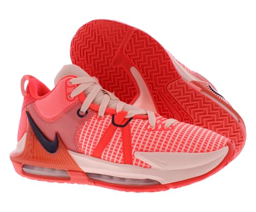 Image of Nike Men's Lebron Witness 7 Basketball Shoes
