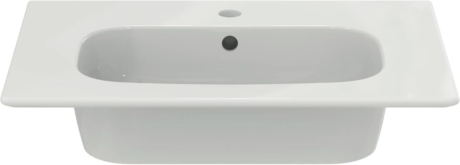 Front view of the Ideal Standard i.life A 64cm rectangular basin