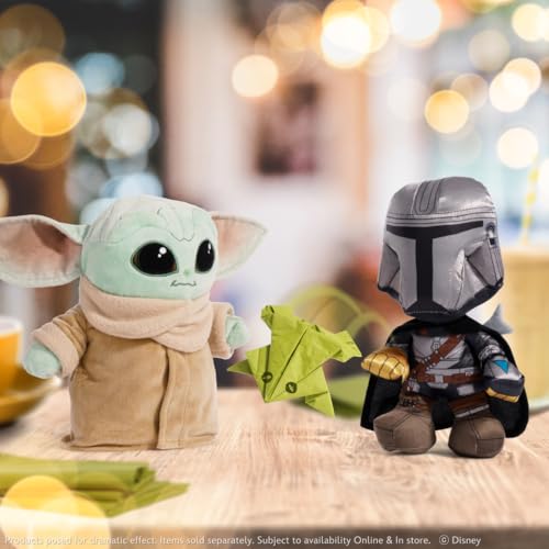 Disney Star Wars The Mandalorian & Grogu Plüschfigur 25 cm – Kuscheltier Kopfgeldjäger zum Sammeln und Spielen, weicher Stoff, detailreicher Charakter, Fanartikel für Kinder und Fans