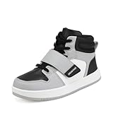 Durable et Flexible : La semelle extérieure en caoutchouc durable avec une finition texturée, équipée de rainures flexibles, offre une excellente traction et flexibilité, ces baskets pour enfants sont idéales pour le basketball et le roller.