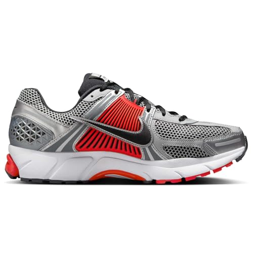 Nike Zoom Vomero 5 Men's Shoes (FJ4151-005, Metallic Silver/Flat Silver/Light Crimson/Black) Size 9.5 angle 2