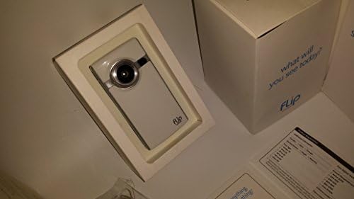 Flip Ultra Video Camera - White, 1 GB, 30 Minutes (1st Generation) image 4