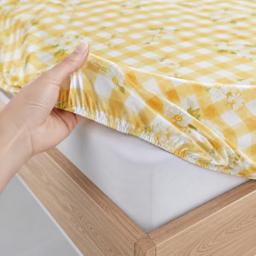 Image of la'amour 100% Cotton Elastic Fitted Bedsheets with 2 King Size Pillow Covers Double Bed with All Around Elastic Supersoft Size - 72 King Sizex78+10 inches Yellow Gingham 200 tc - 220 tc