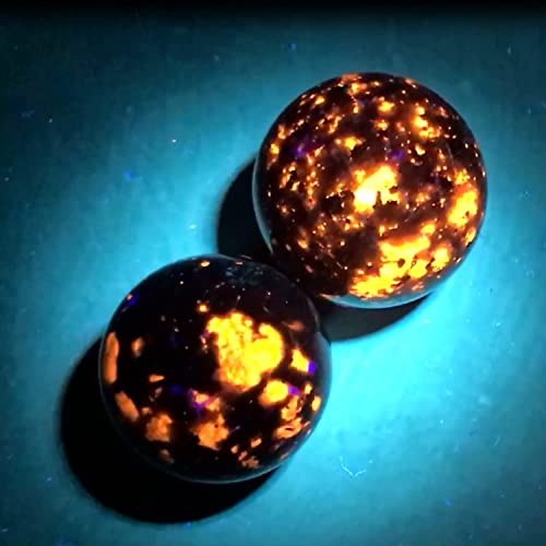 Image of LUMENSHOOTER S3 365nm UV Flashlight with 3 LEDs, Rechargeable Black Light Torch for Resin Curing, Rocks Searching, Scorpion & Pet Urine Finding