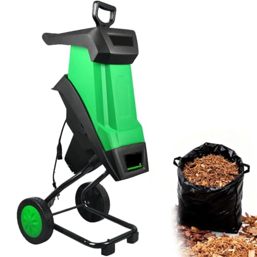Trituradora de ramas y hojas para hacer compost orgánico en el jardín